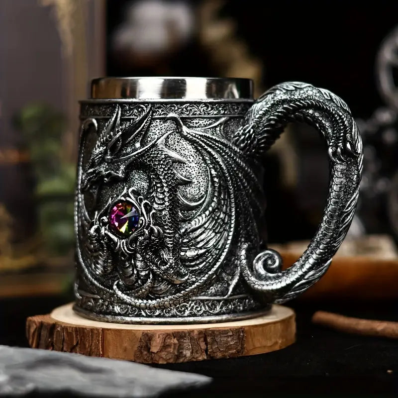 A stainless steel beer cup with a dragon statue, a 3D Western winged dragon mug and coffee cup, Christmas gift, Halloween tabletop decoration, cute dragon decoration bar water cup