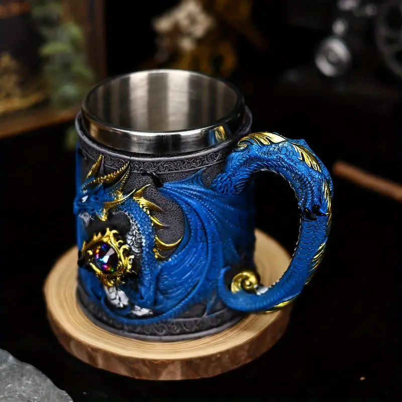 A stainless steel beer cup with a dragon statue, a 3D Western winged dragon mug and coffee cup, Christmas gift, Halloween tabletop decoration, cute dragon decoration bar water cup