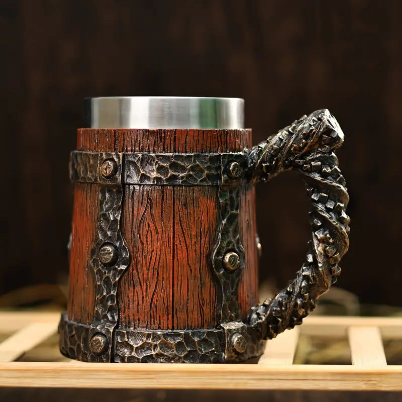Vintage 600ml Large Capacity Barrel Stainless Steel Coffee Mug, Handcrafted Wood-Like Finish with Striped Pattern, Insulated, Reusable Metal Beer Stein for Home Use, Ideal for Christmas, Halloween, Easter, Thanksgiving, Father's Day Gifts