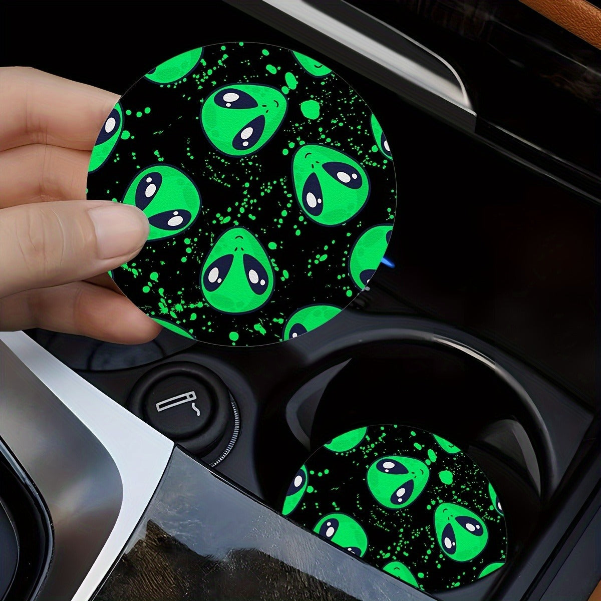 4PCS Alien Car Coaster, 2.75in Round PU Leather Trim Car Coaster, Home & Car Water Coaster, Drink Mat Male & Female Car Interior Accessories, Decorative Coaster